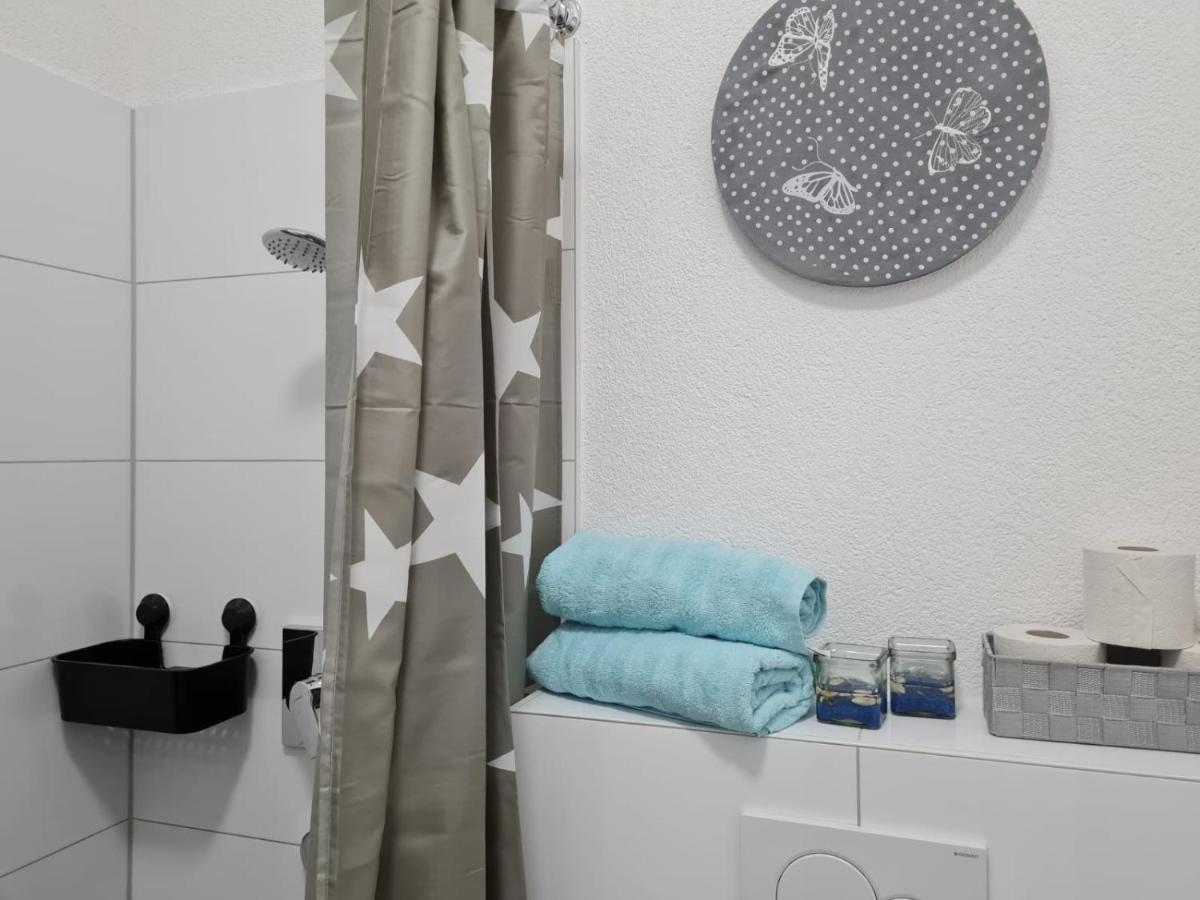 Pension Am Rathaus, 24H Check-In Mundelsheim Экстерьер фото